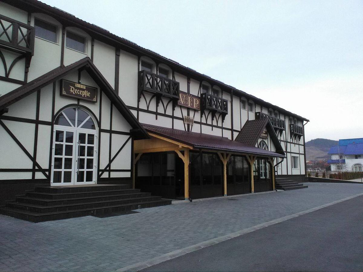 Vip Motel Restaurant Haţeg Esterno foto